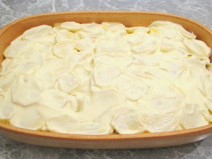 Говядина, запеченная с картофелем и грибами Говядина, запеченная с картофелем и грибами