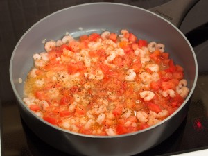 Паста с креветками и томатами – кулинарный рецепт